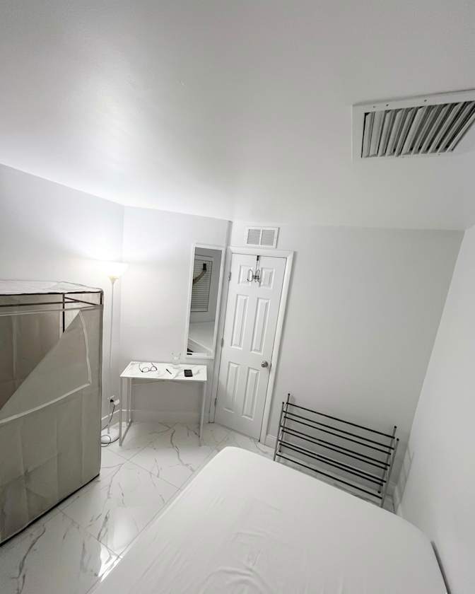 Denis's room