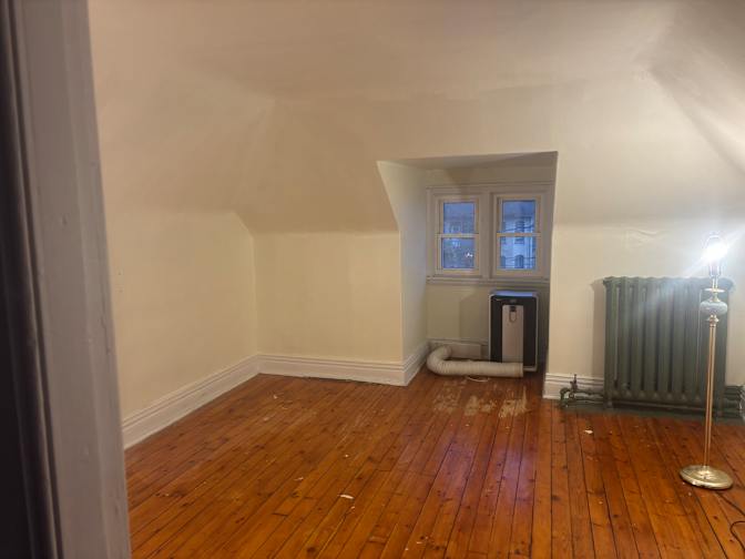Darren's room