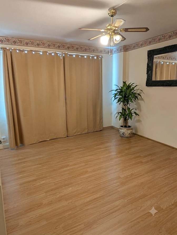 Liz's room