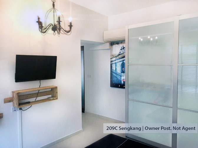 Joe Yeo's room