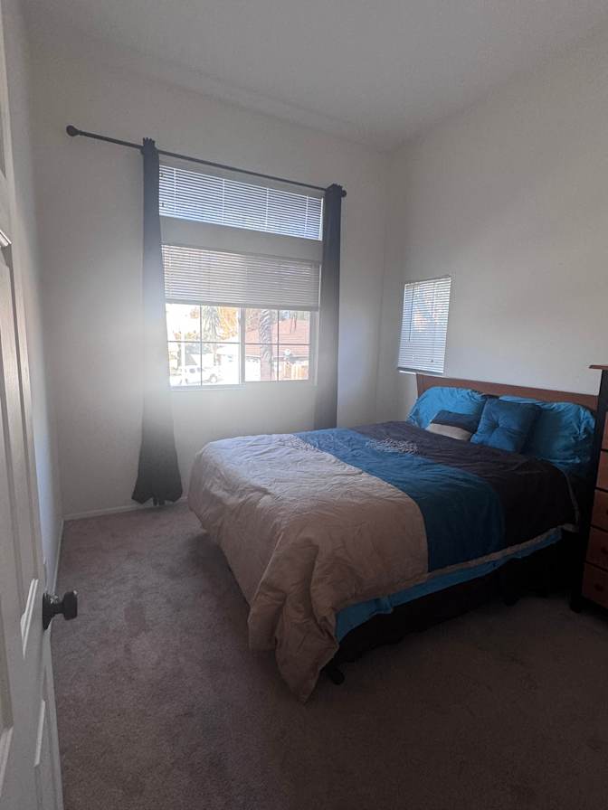 Juan and Gennyffer's room