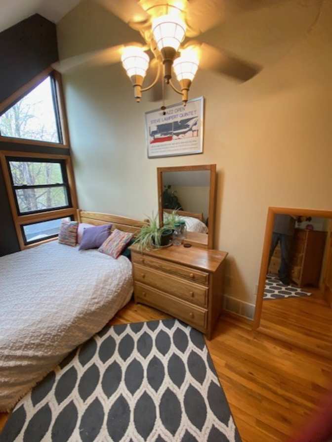 Riverfront's room