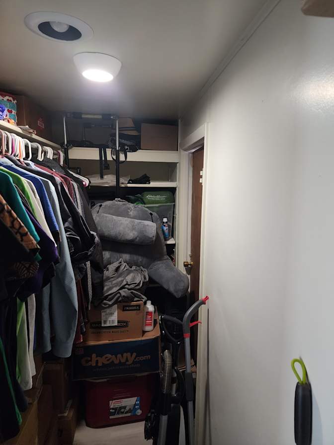 Yangyang's room