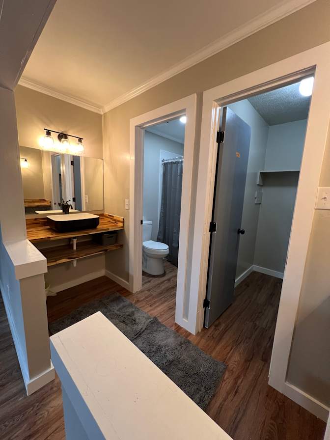 Darren Phillips's room