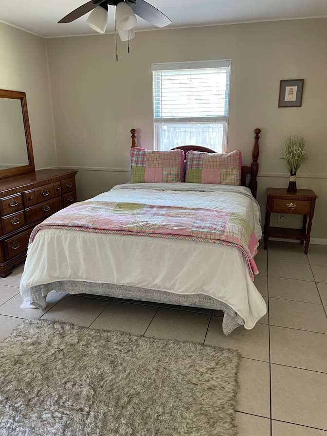 Elissa's room