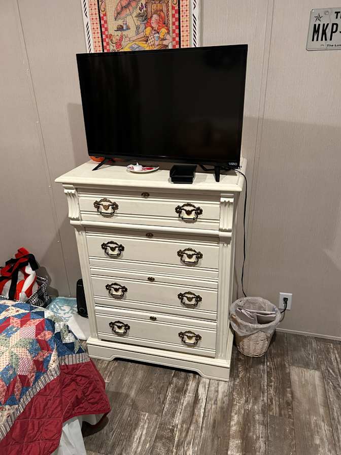 Cindy's room