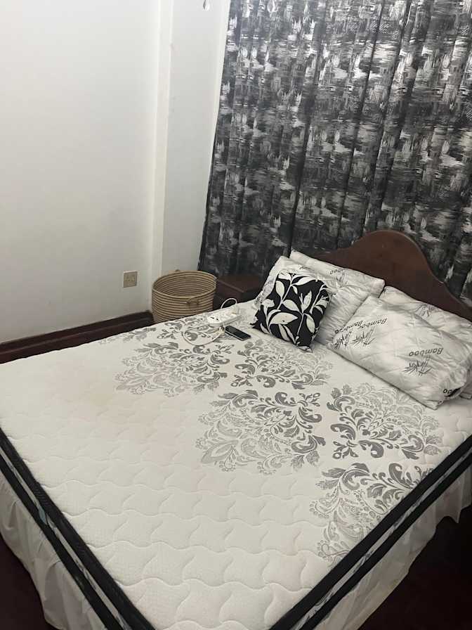Melo's room