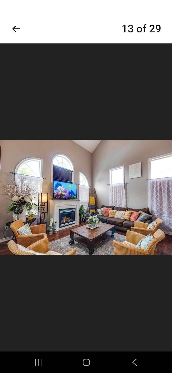 kelly's room