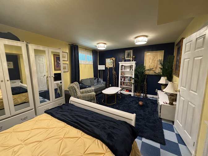 Jennifer's room