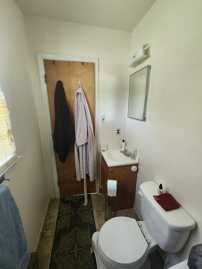 jason tyler's room