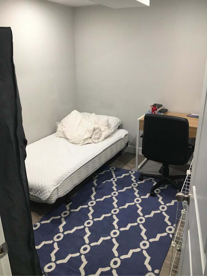 Simon's room
