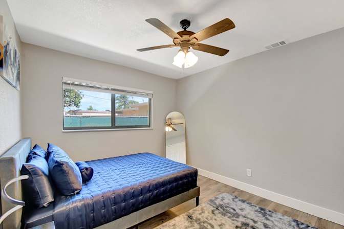 PadSplit's room