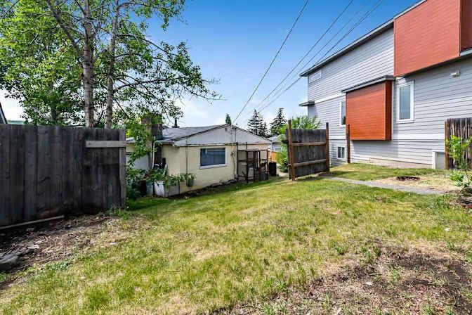 Rozita Ghasemi's room