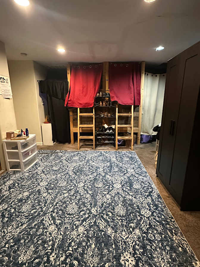 Forward Vision Spaces's room
