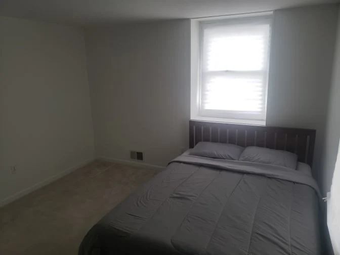 Olumide's room