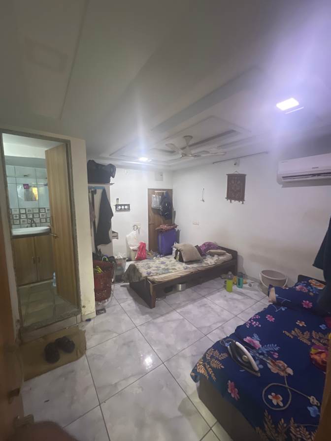 Akif Khokhar's room