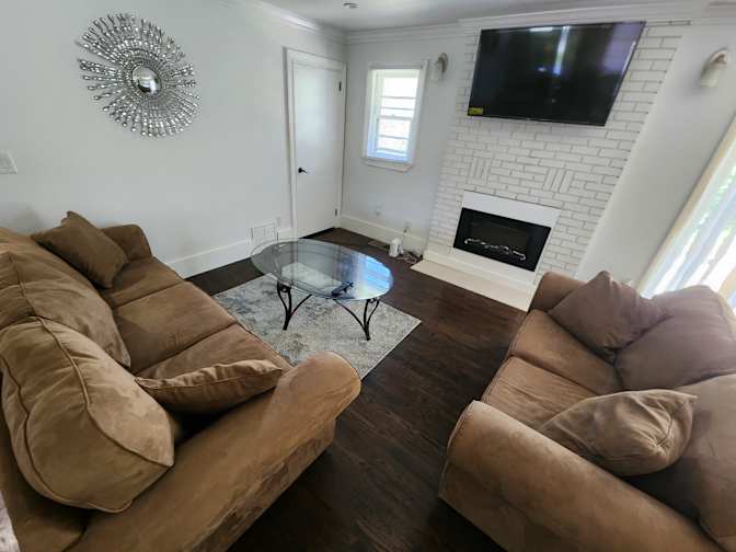 CL&C Property Management and Consulting's room