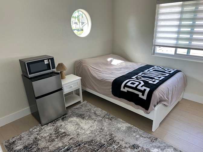 DAVOUD ABBASI's room