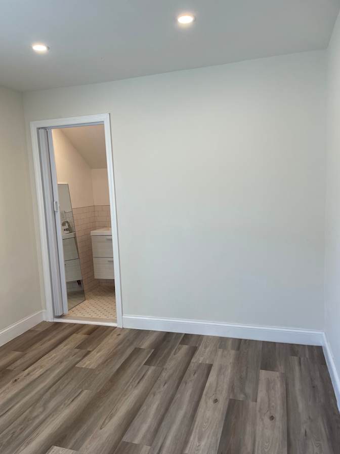 Jennifer's room
