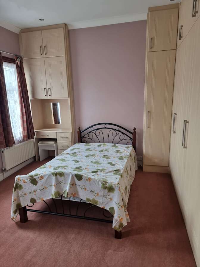 Samina's room