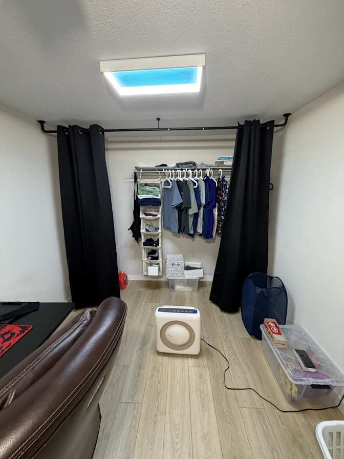 Yoni's room