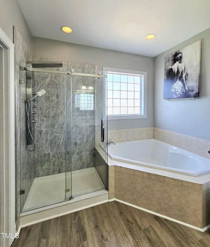 Alcove Rooms's room