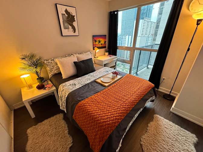 Guillermo's room
