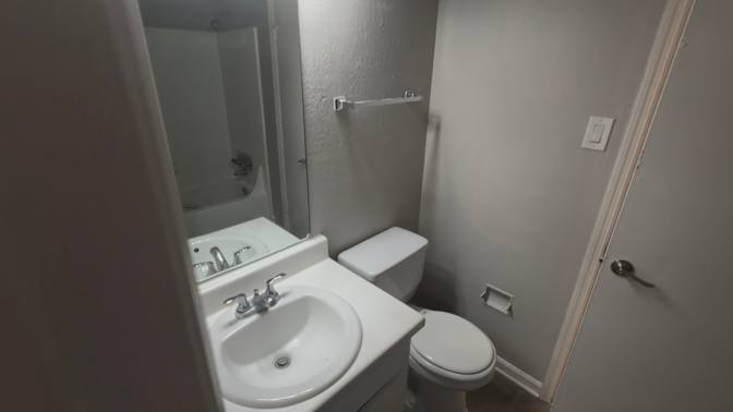 Alcove Rooms's room