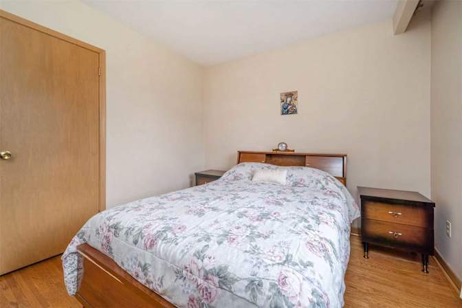 Pal Hgnis's room