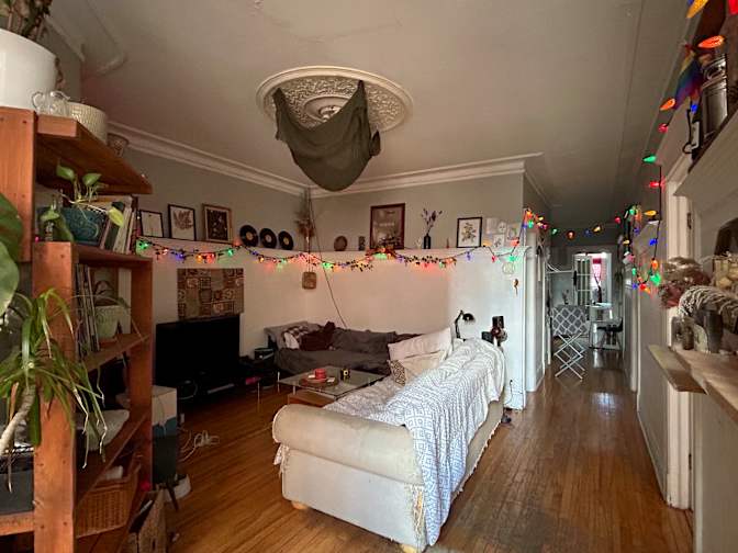 Elliot's room