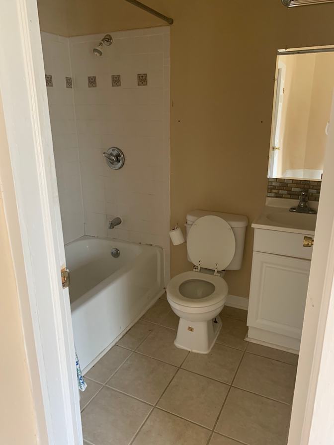 Alcove Rooms's room