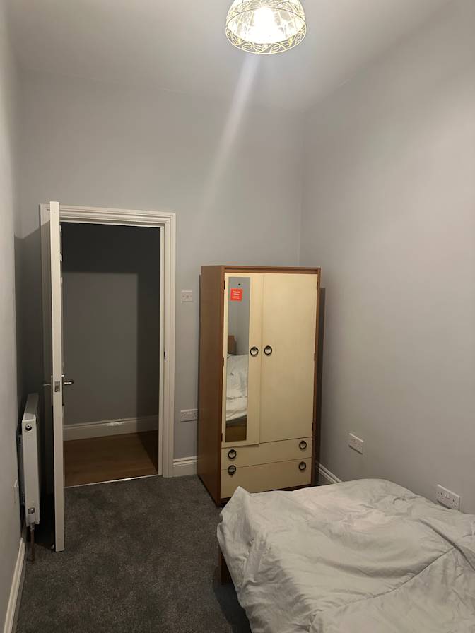 Moriam's room