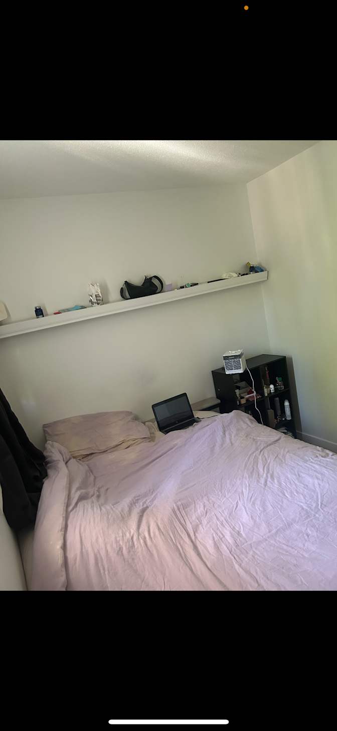 Yvannah's room