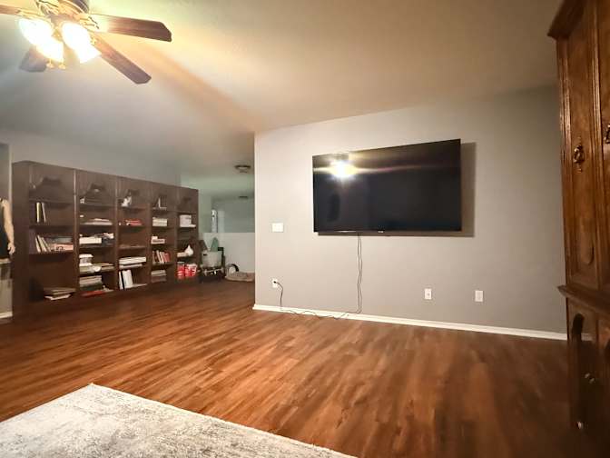 Toni's room