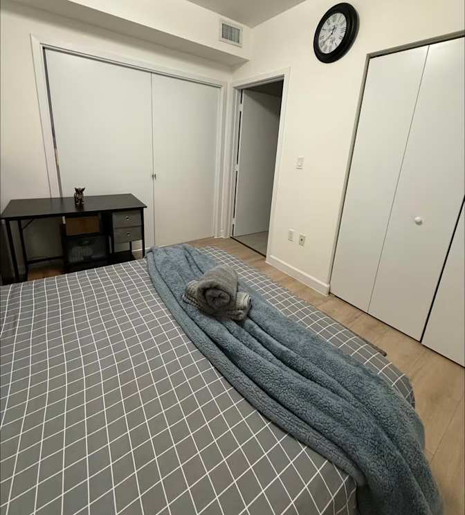 Lina's room