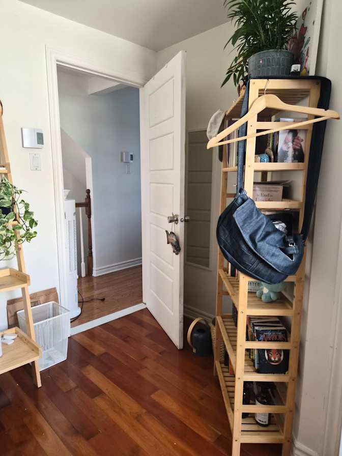 Caroline's room