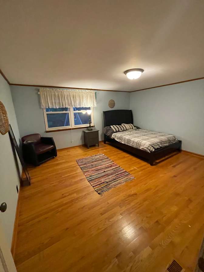 McCullough home's room