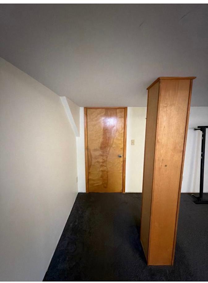 john's room
