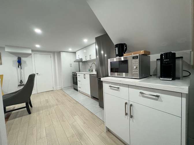 Mark Kay's room