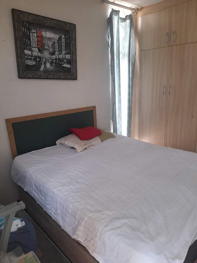 Jari's room