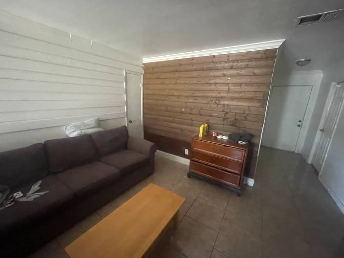 Alejandro's room