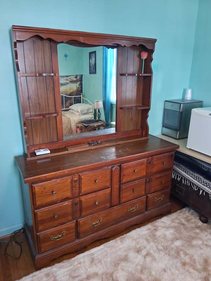 Jeffrey White's room