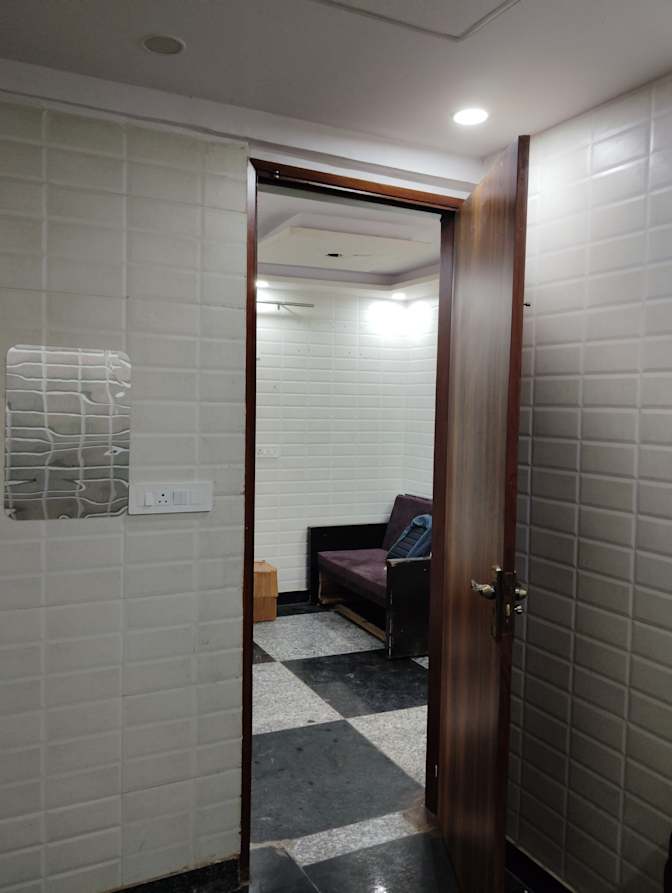 PRIYESH PANDEY's room