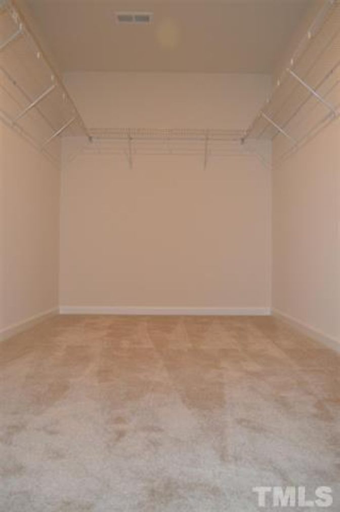 Alcove Rooms's room
