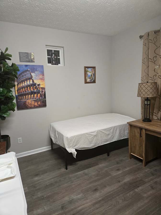 Victoria's room