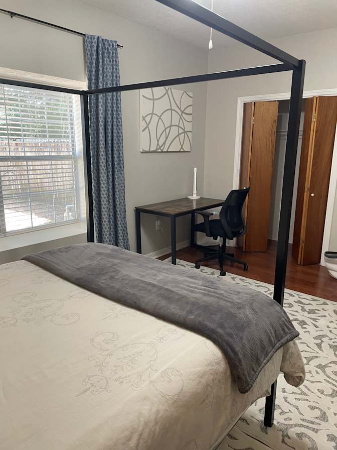 Donna's room