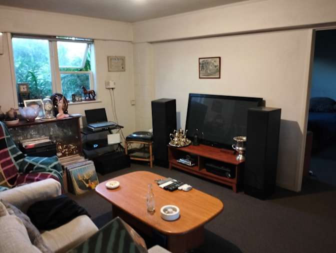 Carl Desmond Sayegh's room