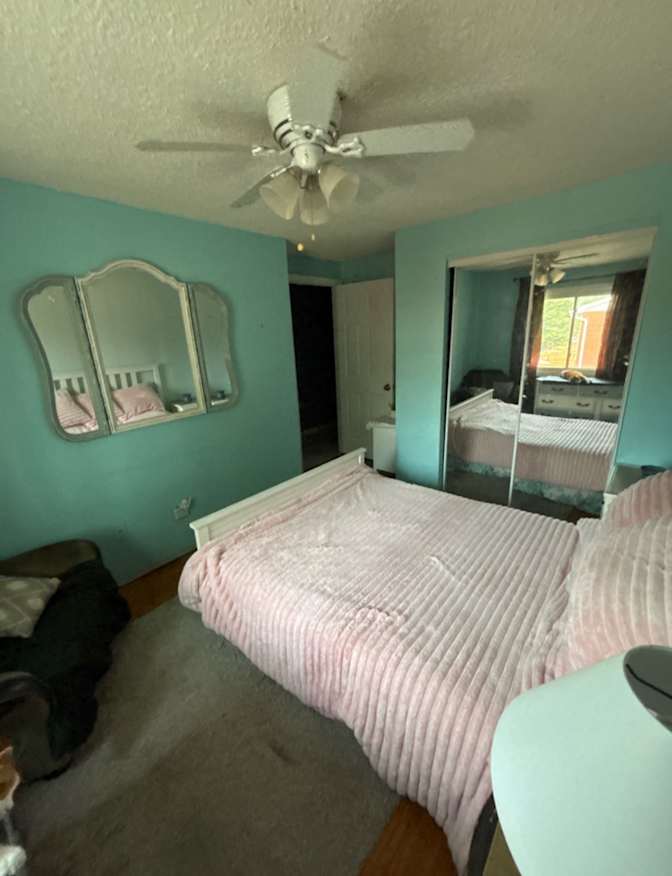 D's room