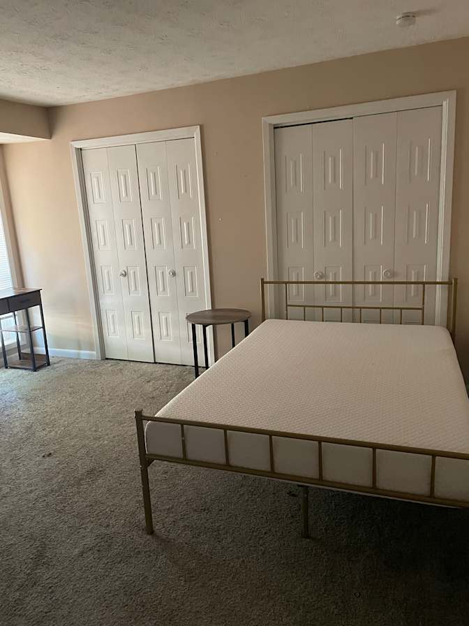 Alice's room