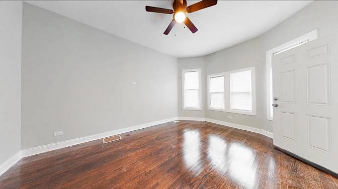 Louis's room